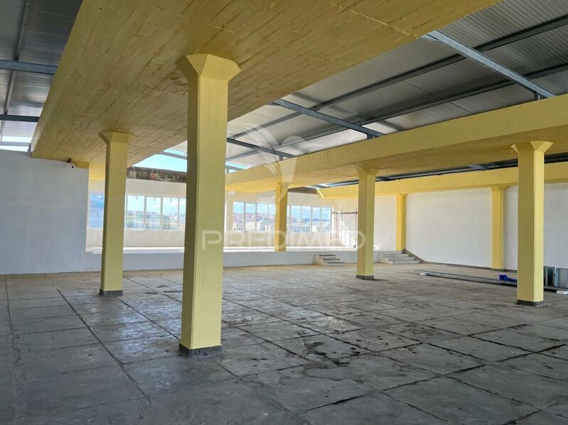 Warehouse Industrial with 2550sqm Loures - toilet