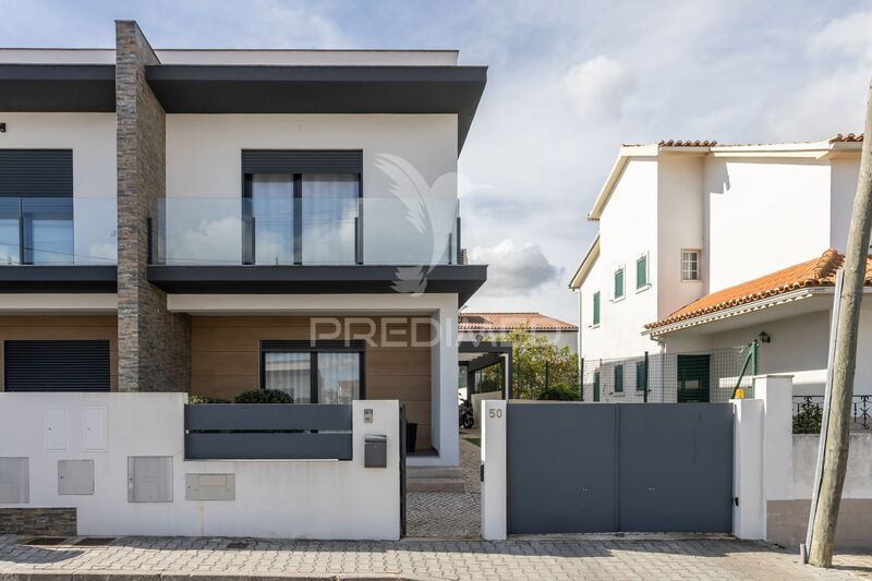 House/Villa V3 Fernão Ferro Seixal - ,