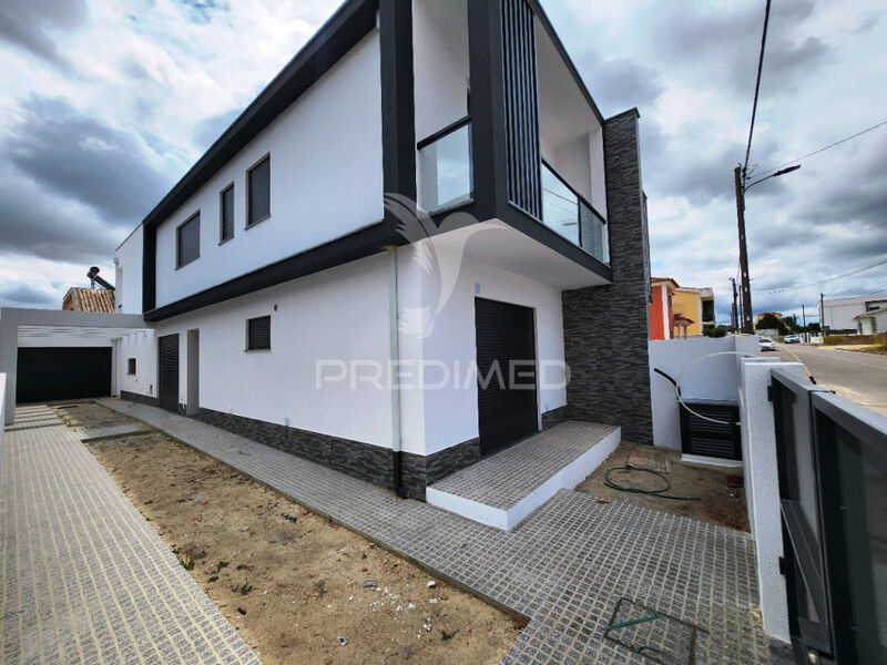 House V4 Semidetached Fernão Ferro Seixal - garage, double glazing, fireplace, barbecue, balcony, equipped kitchen, garden
