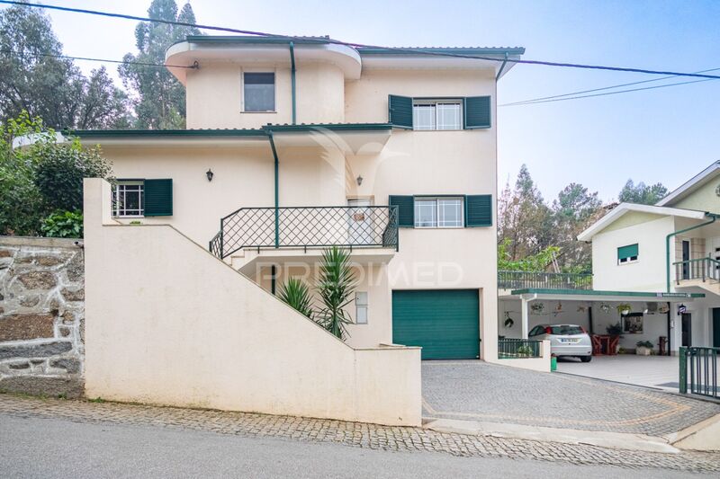 House Isolated V3 Sendim Felgueiras - garage, terrace, air conditioning, balcony, excellent location, fireplace