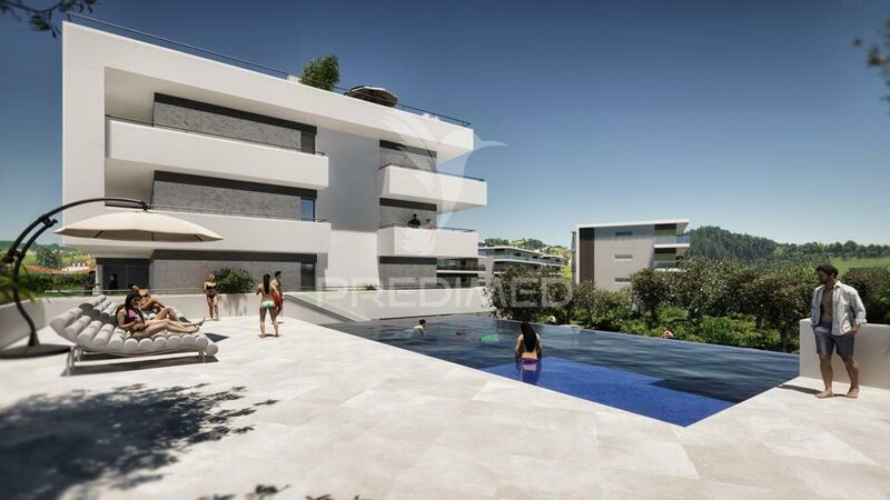 Apartment 2 bedrooms Luxury Portimão - balconies, air conditioning, parking lot, kitchen, balcony, swimming pool