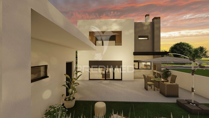 жилой дом новые V4 Montijo - система кондиционирования, барбекю, гараж, солнечные панели