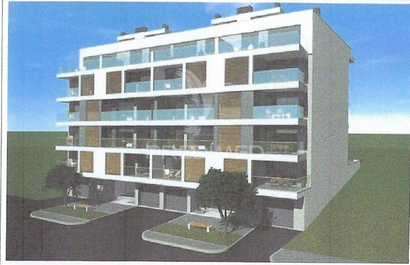 Apartment T2 Modern São Pedro Faro - solar panels, store room, terrace, balconies, double glazing, kitchen, balcony