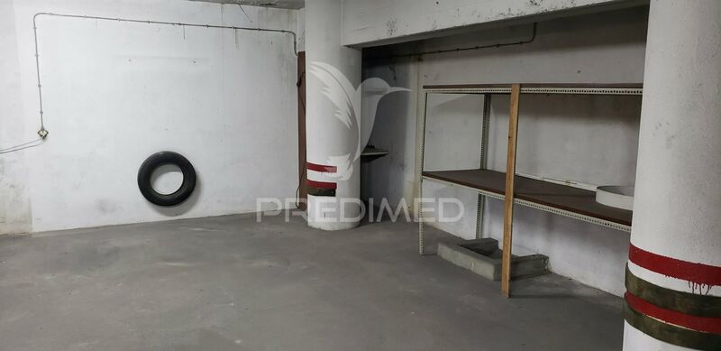 Garage with 20.30sqm Barreiro