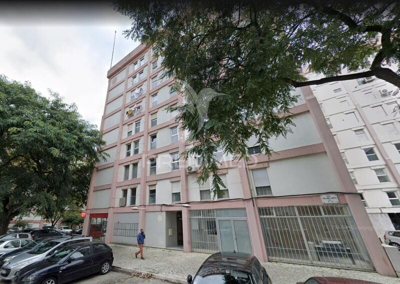 Apartamento T3 novo Benfica Lisboa - vidros duplos