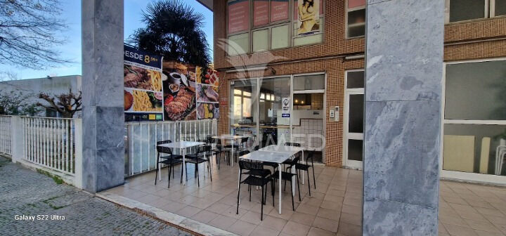 Restaurante/Café Vila Nova de Gaia - esplanada