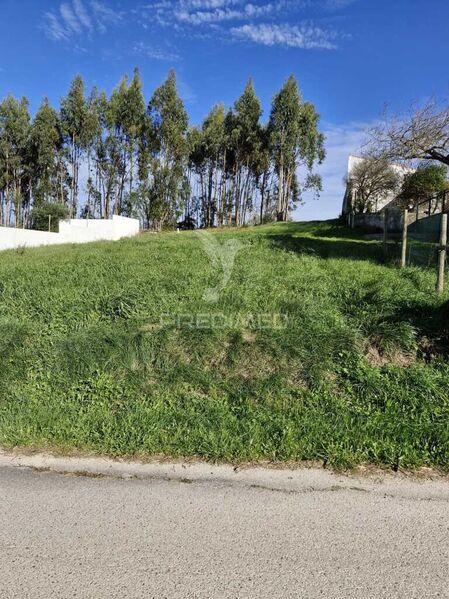 Land with 2209sqm Caldas da Rainha