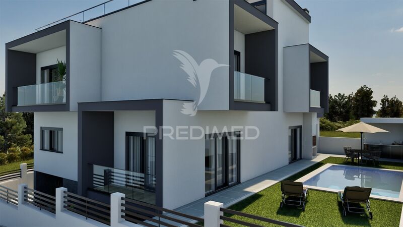 House nieuw V7 Odivelas - terrace, balcony, double glazing, air conditioning, store room, garden, garage, balconies, alarm, solar panels, swimming pool, barbecue