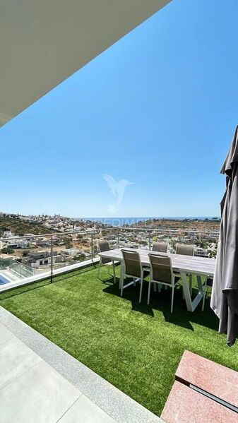 Apartment T3 nuevo spacious Albufeira - garage, 1st floor, sea view, air conditioning, swimming pool, balcony