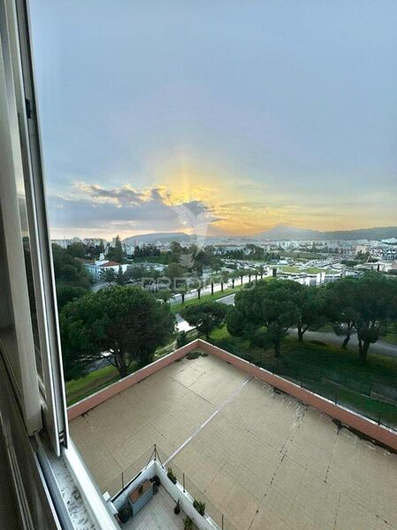 Apartment 3 bedrooms São Sebastião Setúbal - air conditioning, great view, balcony, lots of natural light, kitchen, balconies