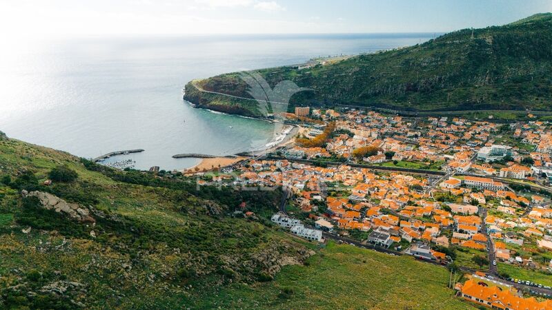 Land neue with 20800sqm Machico