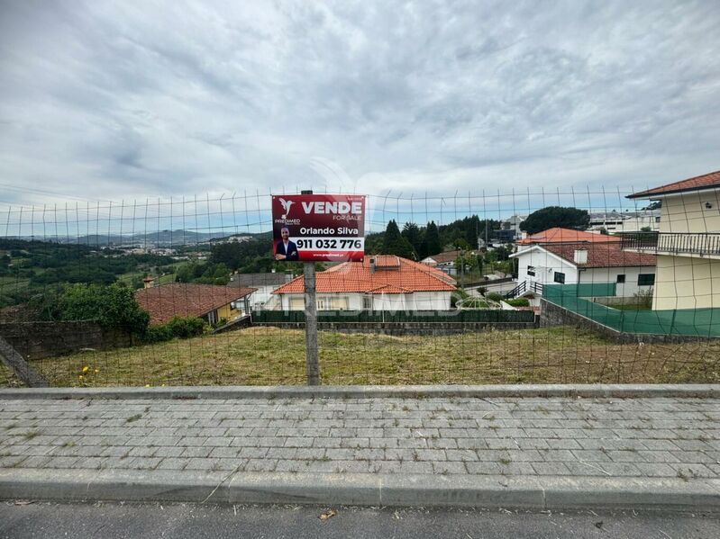 Terreno novo com 423m2 Pencelo Guimarães