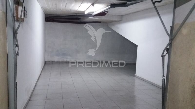 Garage with 20.48sqm Almada
