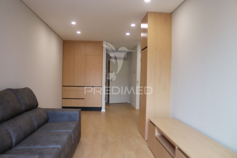 Apartment 3 bedrooms Refurbished in the center São Vicente Braga - kitchen, garage