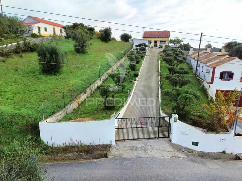 Moradia V3 Moderna no campo Santarém - cozinha equipada, piscina