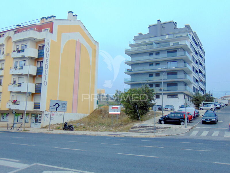 Land with 1094.90sqm Venteira Amadora