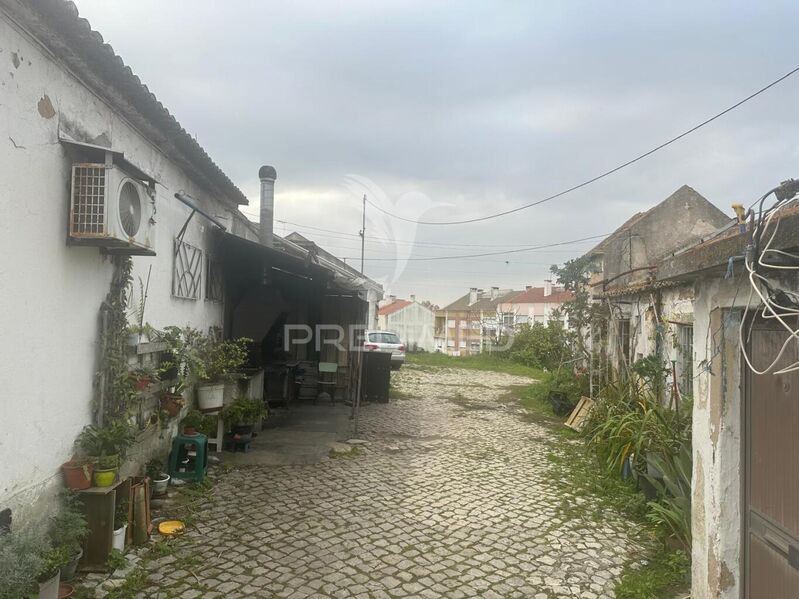 Terreno Urbano com 4000m2 Seixal