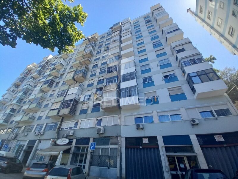 Apartamento T2 Lumiar Lisboa - jardim, varanda