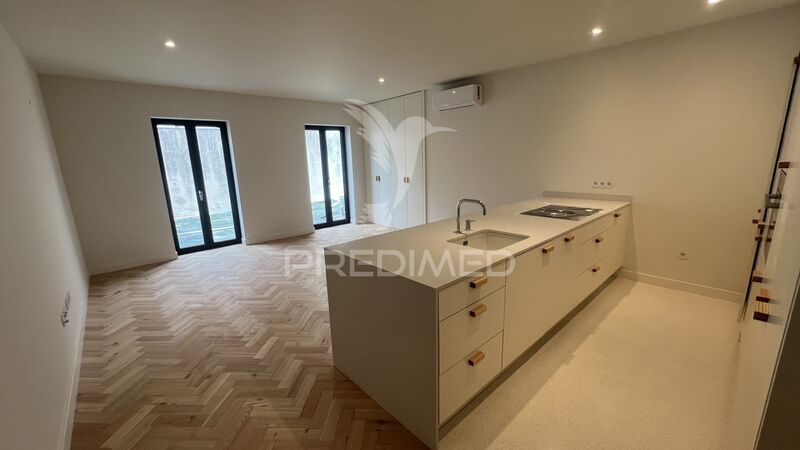 Apartamento Moderno no centro T1 São Vicente Braga - vidros duplos, ar condicionado, cozinha equipada