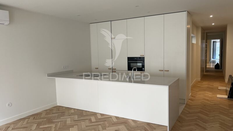 Apartamento Moderno no centro T1 São Vicente Braga - vidros duplos, ar condicionado, cozinha equipada