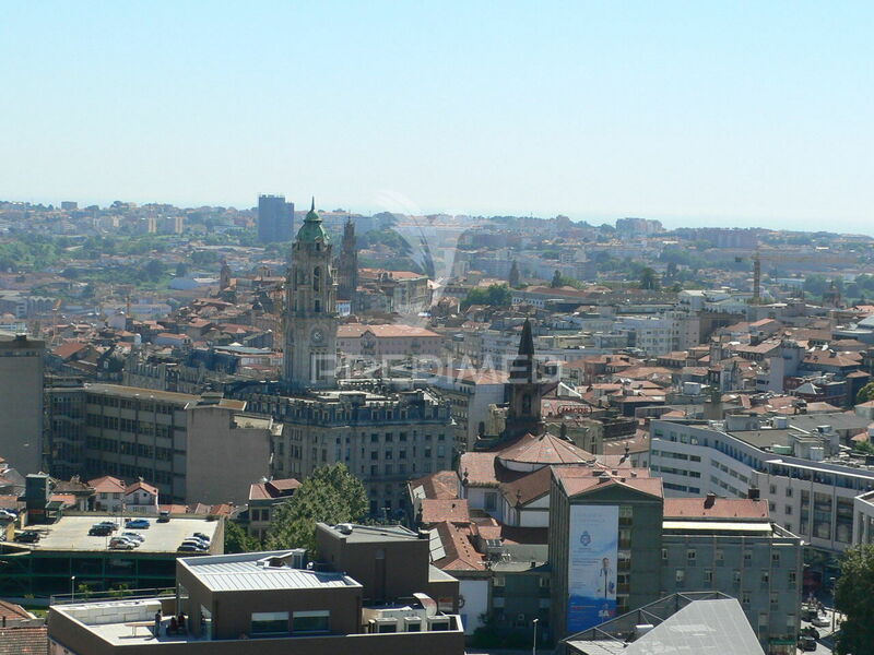 Apartment Renovated 5 bedrooms Porto - parking space, garage, balcony