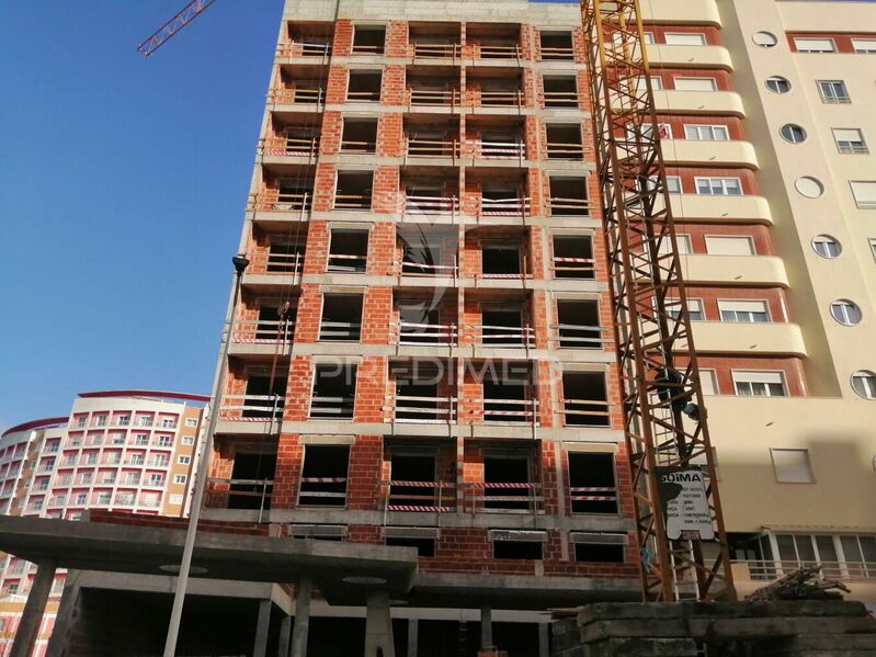 Apartamento T2 Moderno Corroios Seixal - arrecadação, varanda, parque infantil