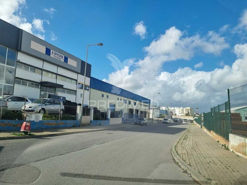 Warehouse Industrial with 1000sqm Lagoa (Algarve) - storefront, alarm, air conditioning, parking lot