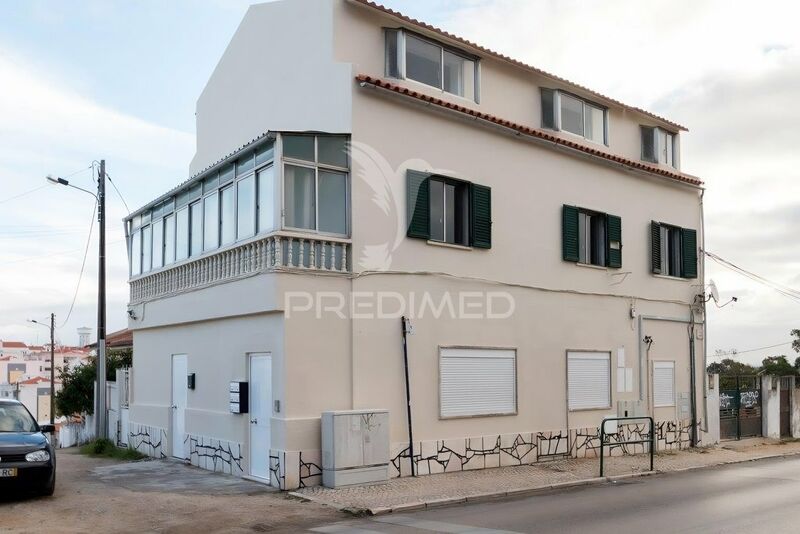 Apartment T2 Refurbished Corroios Seixal