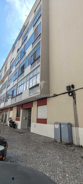 Apartamento Moderno em bom estado T2 Setúbal - equipado