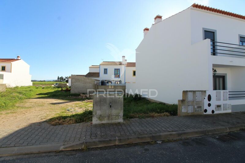 Plot nuevo with 148sqm Odemira