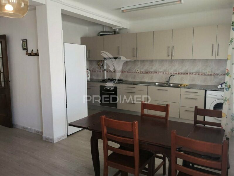 Apartamento T2 no centro Sines - r/c, cozinha equipada, mobilado