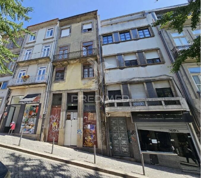 Prédio no centro Porto - localização privilegiada