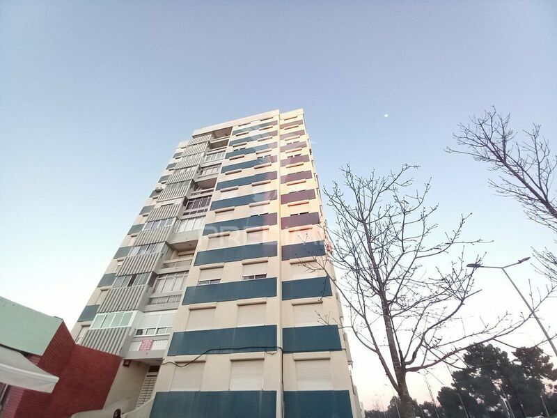 Apartment Refurbished T2 Santo António da Charneca Barreiro - double glazing