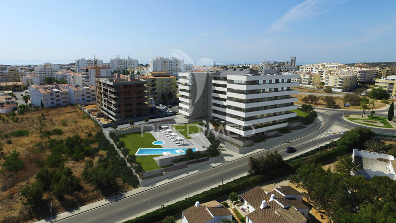 апартаменты новые с видом на море T3 Santa Maria Lagos - парковка, сауна, зеленые зоны, бассейн, вид на море, веранда, веранды, термоизоляция