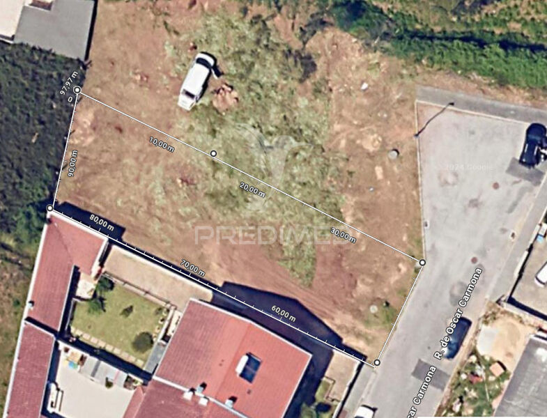 Plot with 425sqm Vila Nova de Gaia - excellent access