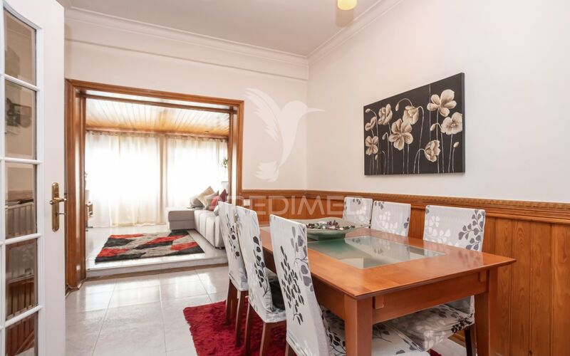 Apartment 2 bedrooms Almada - equipped, furnished, marquee