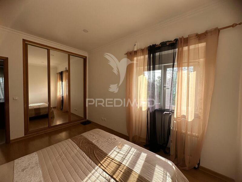 Apartment 2 bedrooms Almada - lots of natural light