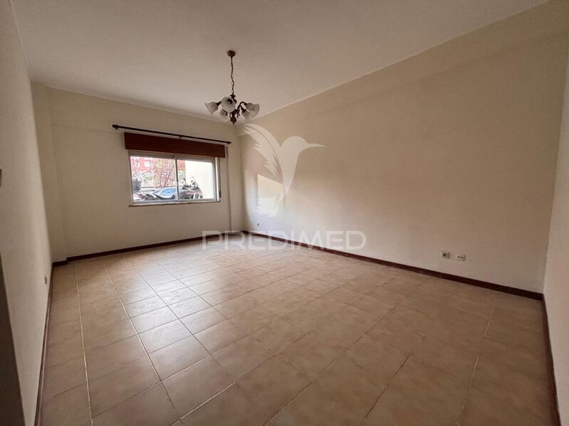 Apartment 3 bedrooms Loures - balcony, marquee