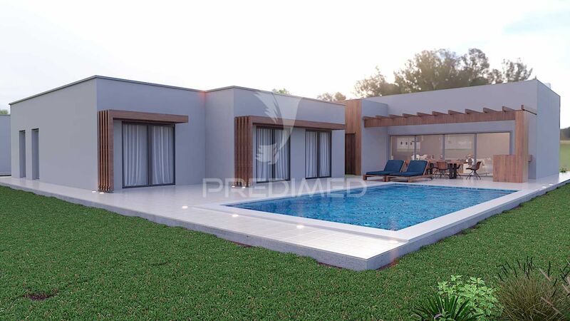 House Single storey under construction 4 bedrooms Setúbal - parking lot, garage, swimming pool, fireplace, garden, solar panels