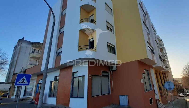 Apartamento T3 São Pedro Torres Novas - terraço, sótão, garagem, arrecadação