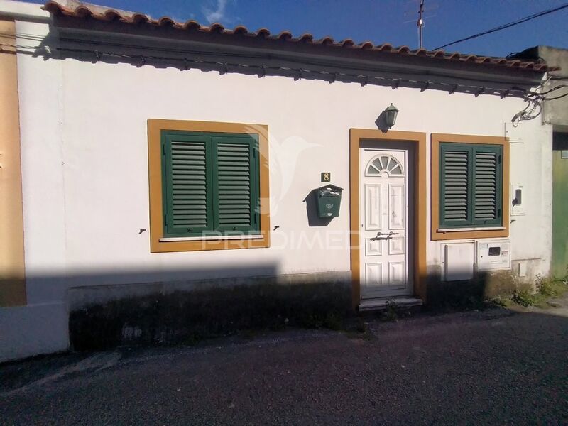 House Single storey 1 bedrooms Seixal