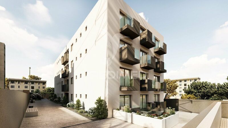 Apartment 3 bedrooms Luxury Vila Nova de Gaia - 1st floor, balcony, garage, ground-floor, balconies
