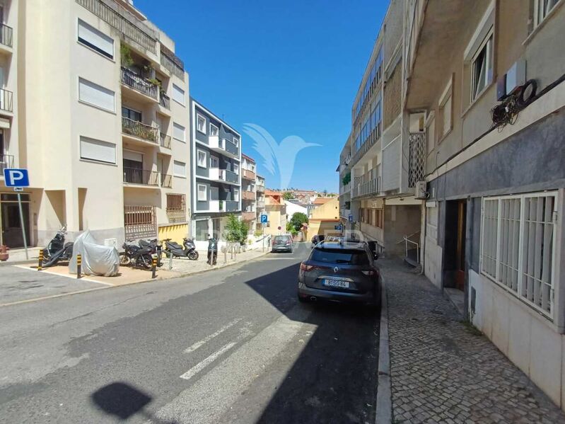 апартаменты T1 Campolide Lisboa - сад, веранда, 3º этаж