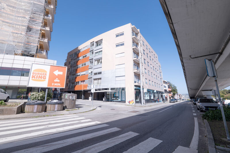 Apartment 2 bedrooms Rio Tinto Gondomar - parking space, equipped, lots of natural light, central heating, garage