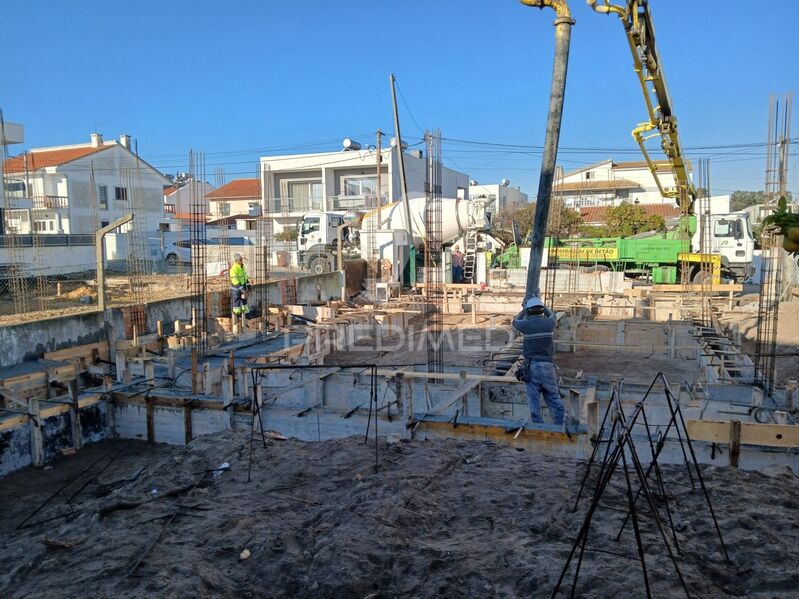 House Modern under construction V3 Fernão Ferro Seixal - air conditioning, heat insulation, garage, double glazing