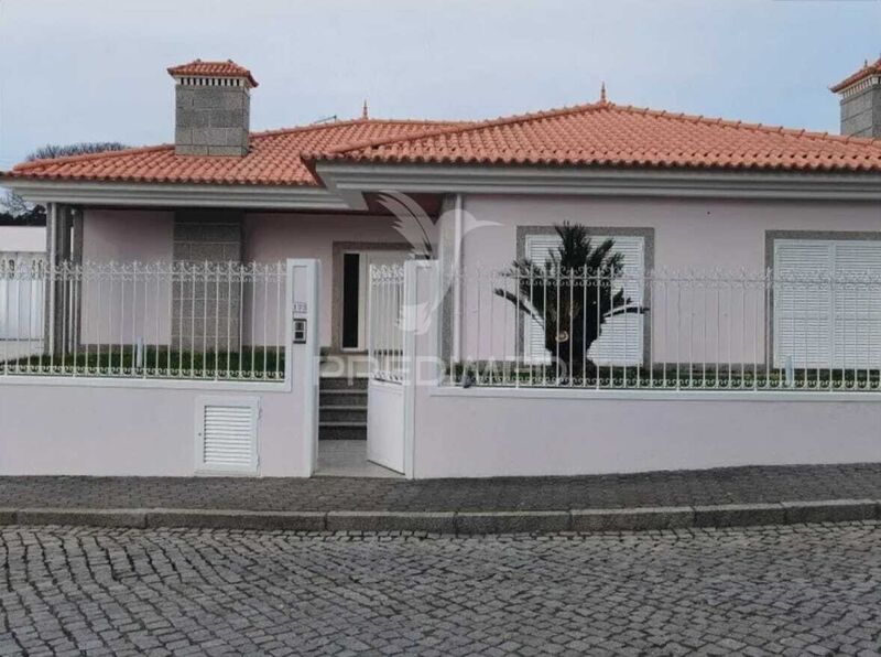 Moradia Térrea V3 Vila Nova de Gaia - terraço, jardim, garagem, bbq
