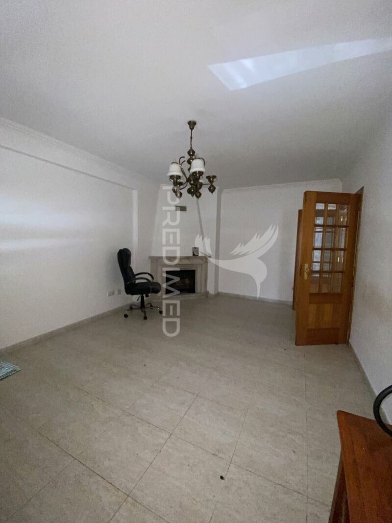 Apartamento T2 Moderno com boas áreas Algueirão-Mem Martins Sintra - sótão, arrecadação