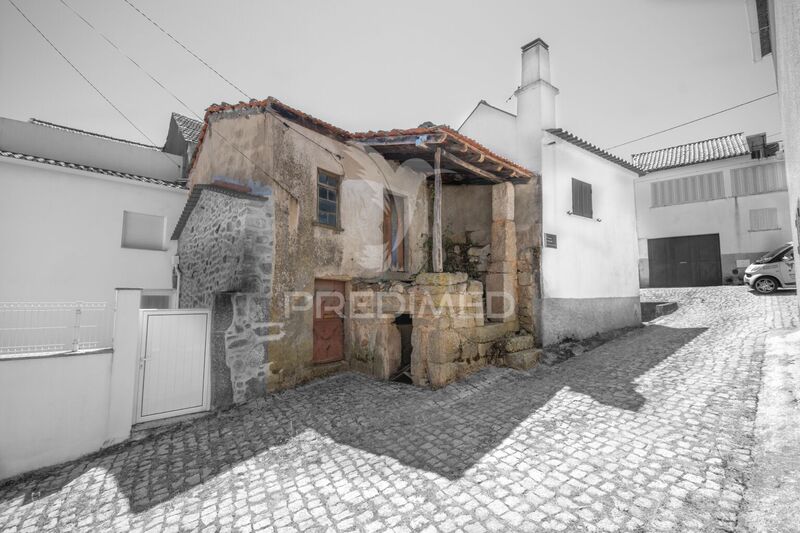 House to recover 2 bedrooms Marmeleiro Guarda