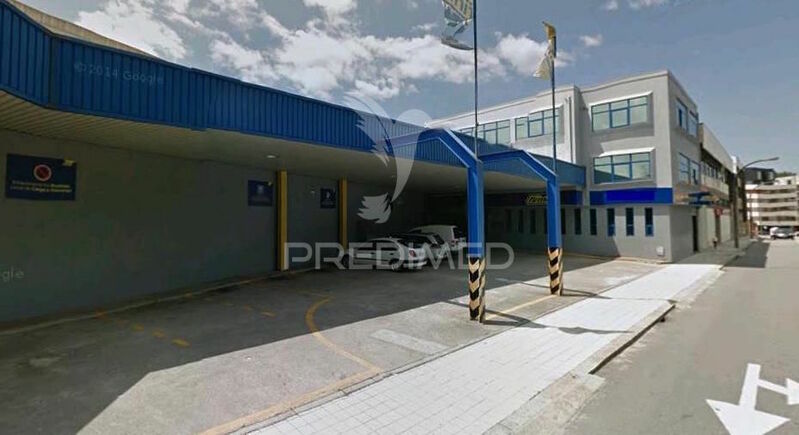 Warehouse with 4306sqm Ramalde Porto - parking lot