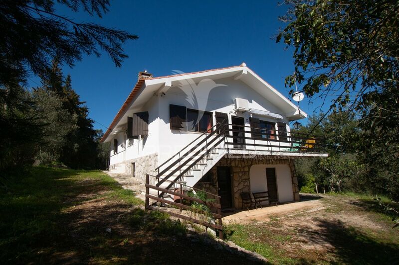 House V6 Setúbal - fireplace, equipped kitchen, barbecue, very quiet area, balcony